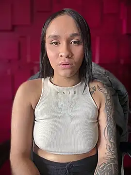 Isabella-Teen webcam