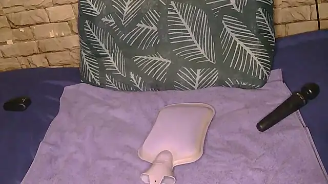 Sweethoneyglow webcam
