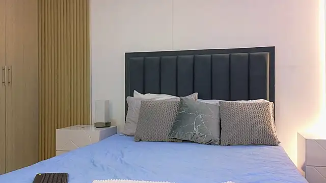 bella__adams webcam