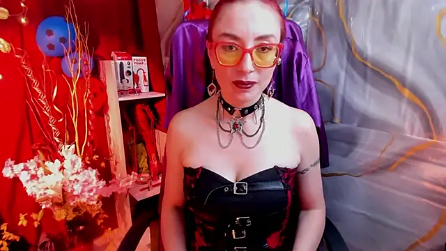 Queenscarlettsecret webcam