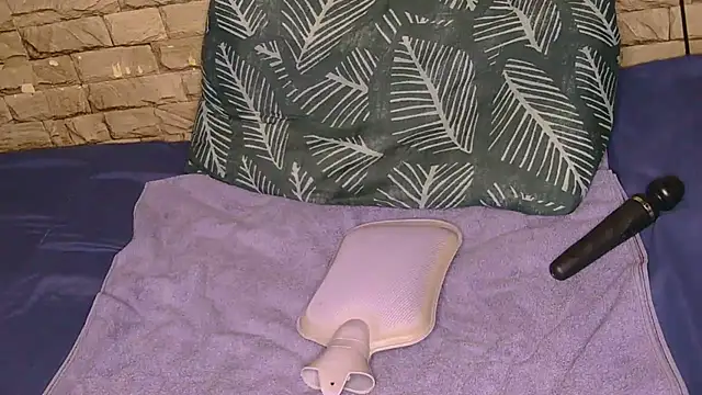 Sweethoneyglow webcam