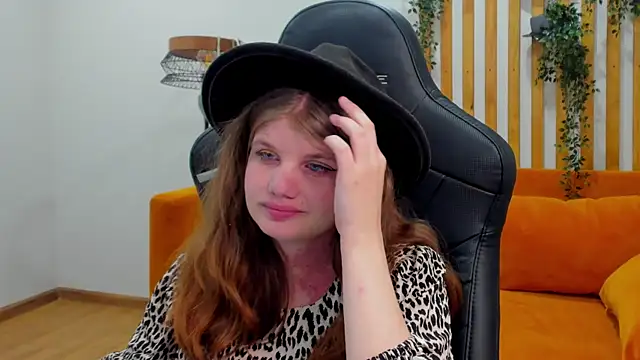 ChloeHalses webcam