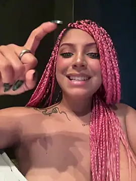 GiaRedd webcam