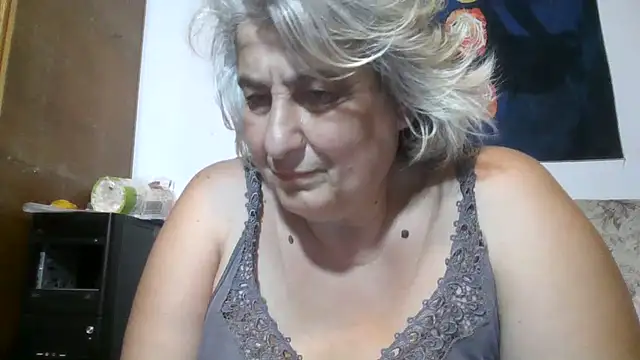 ExquisiteMature webcam