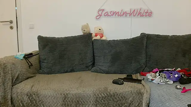 Jasmin-White webcam