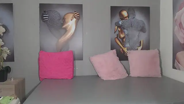 AntonellaBlanc live cam on StripChat