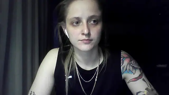 LeaWetGirl webcam