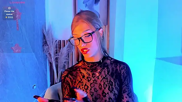 SelenaRogers webcam