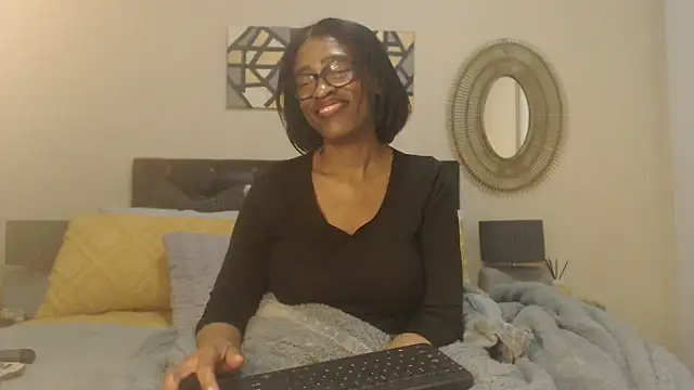 Creamyass22 webcam