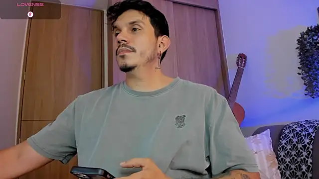 alejandro_stark webcam