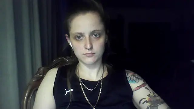 LeaWetGirl webcam