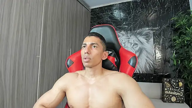 Erik_castle
