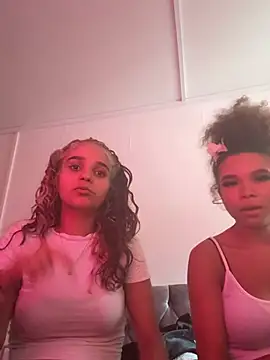 kayla19xx - Kayla19XX's free webcam - UK Sex Cams