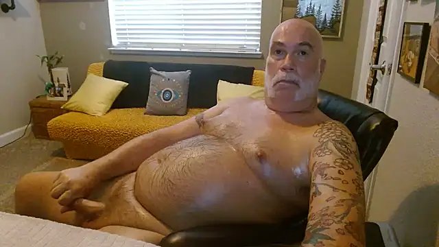 musclebearnips webcam