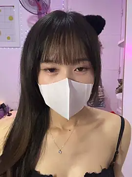 Lov3lily webcam