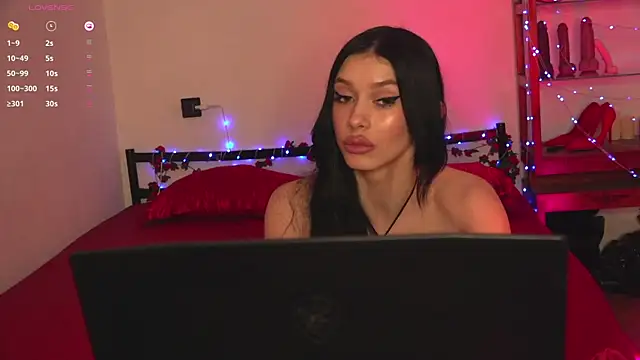 Olivia_Faye webcam