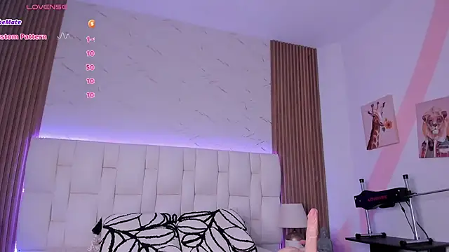 isabella_whiithe webcam