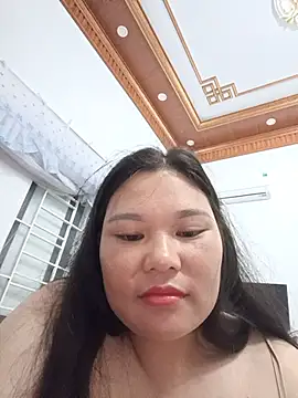 Holy-mi live cam on StripChat