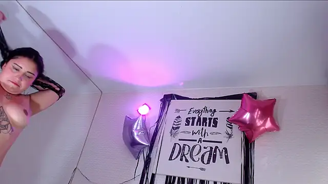 Lina23_ webcam