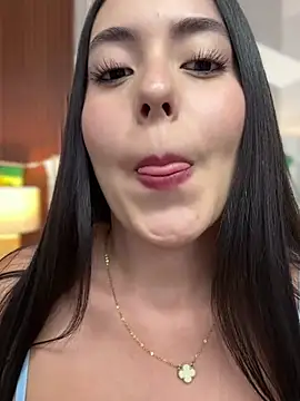 Julietasantos__ webcam