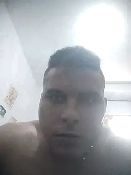 SaucyAffair0 webcam