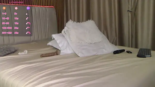 Halie_May webcam