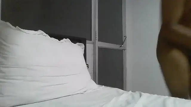 BadboySLR_8899 webcam