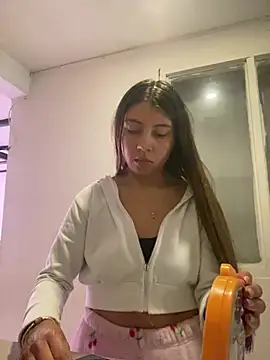 Sara-cooper2 webcam