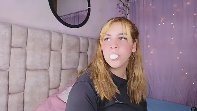NanyMatrioska webcam