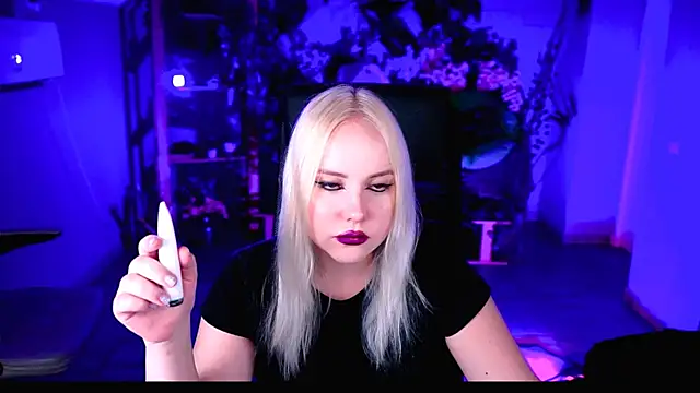 stellawatts webcam
