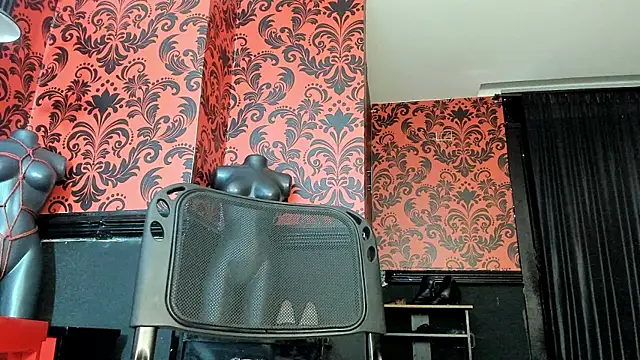 Miss_KathyFox webcam