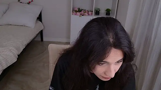 Eleonora_Sun webcam