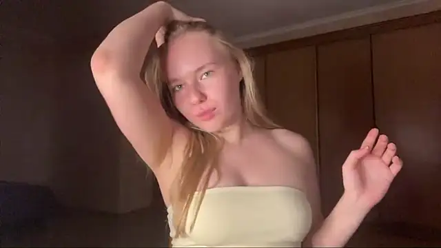 AmeliaOakheart webcam