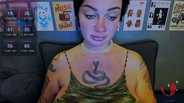 EllieOz webcam