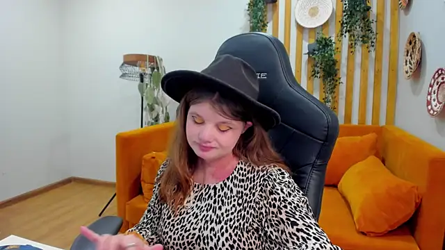 ChloeHalses webcam