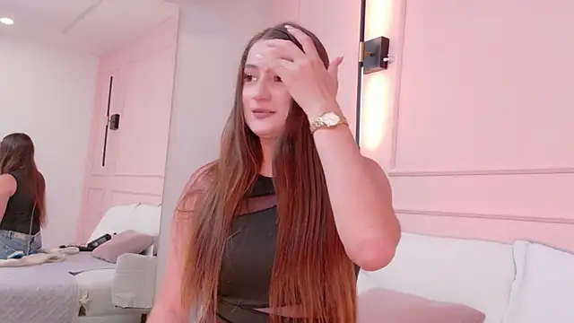 DanielleDNicola webcam