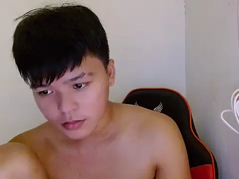 yourhotasiandoms webcam