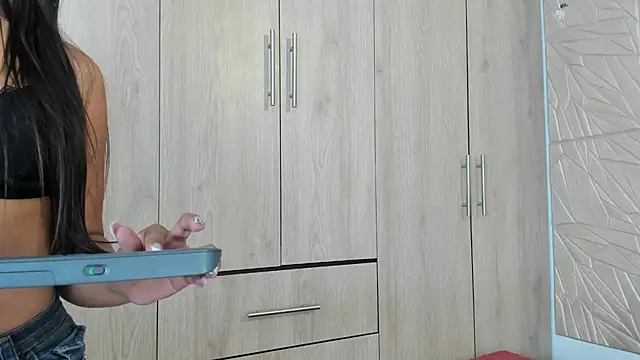 Tif_queen1 webcam