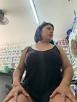 ISABELLA__LUNA webcam