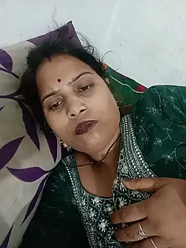 Pooja578 webcam