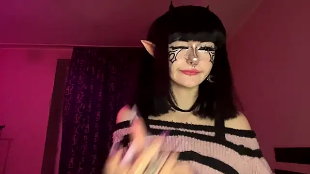 HolyCute webcam