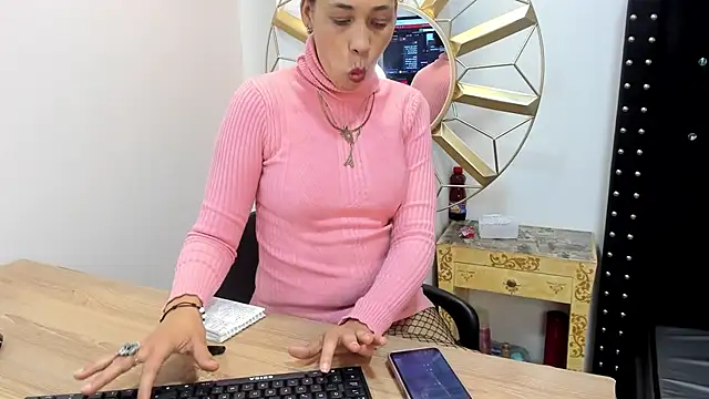 Charlot_Vixen webcam