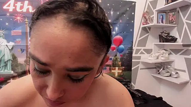 charlotte-11 webcam