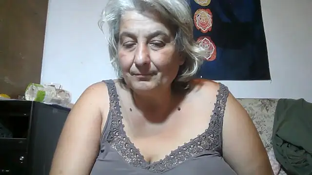 ExquisiteMature webcam