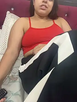 yourmoni001 webcam