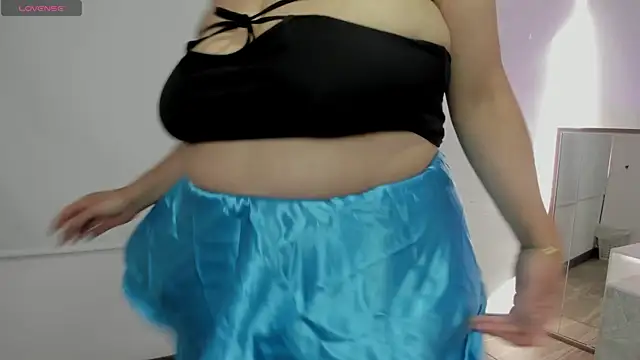 JadeBellee webcam