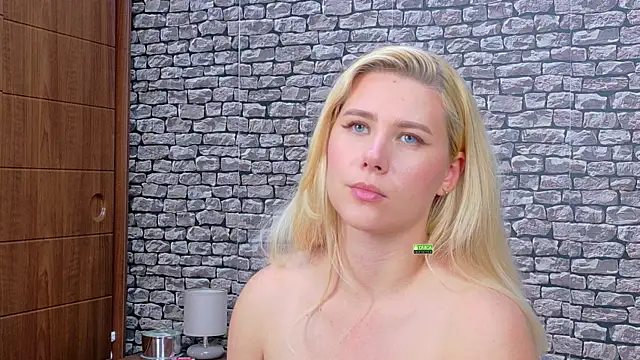 cuteblondeme - CuteBlondeMe's free webcam - UK Sex Cams