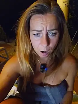 AngelaDesires Live Web Cam Show