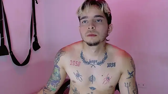 AliceandMax webcam