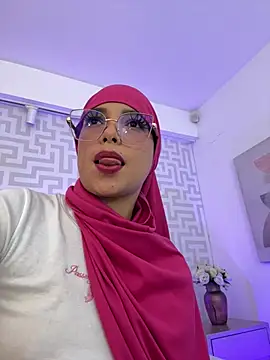 naishaa_ webcam